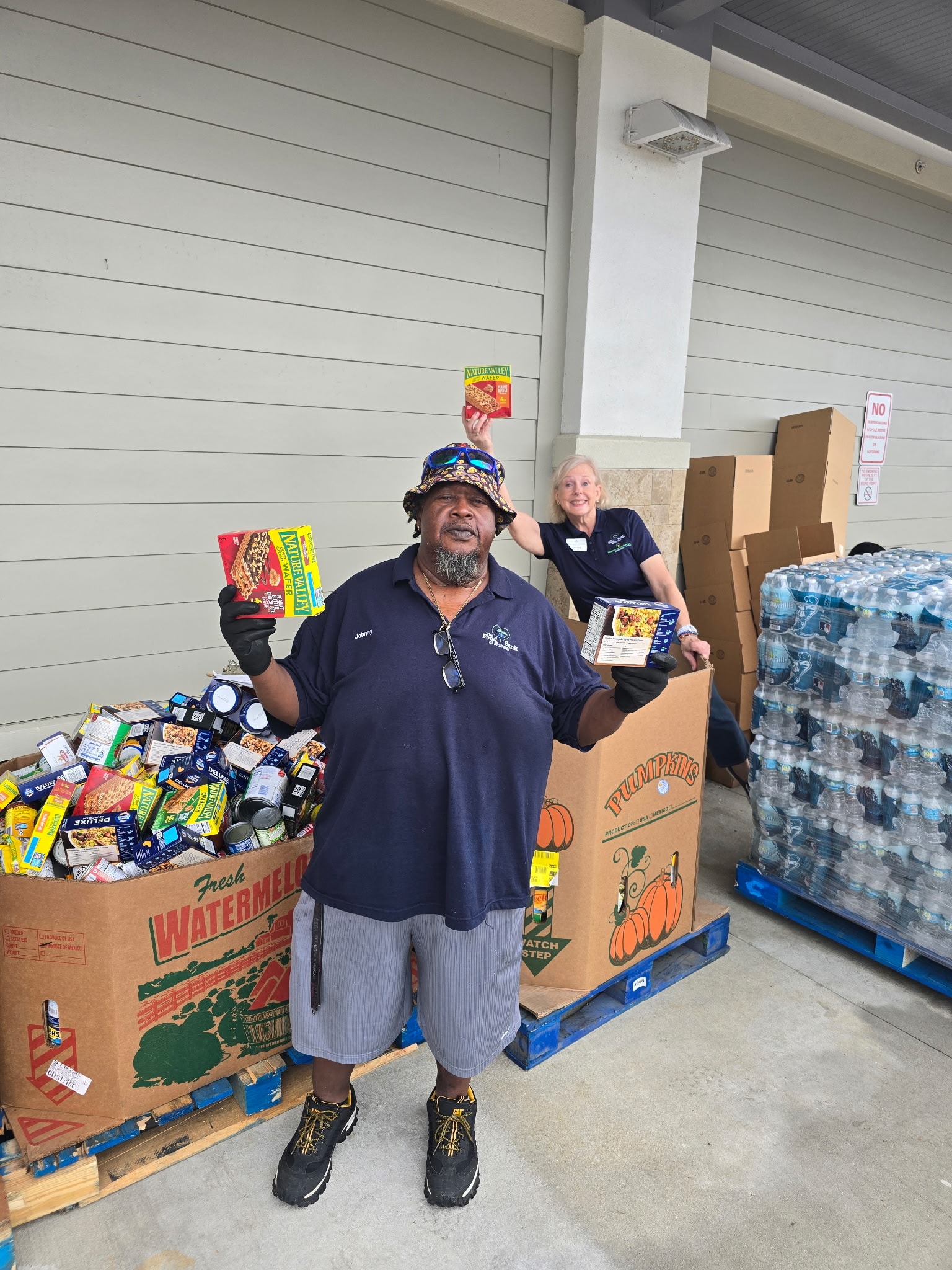Stuff the Bus Food Drive 2026 – Photo 9